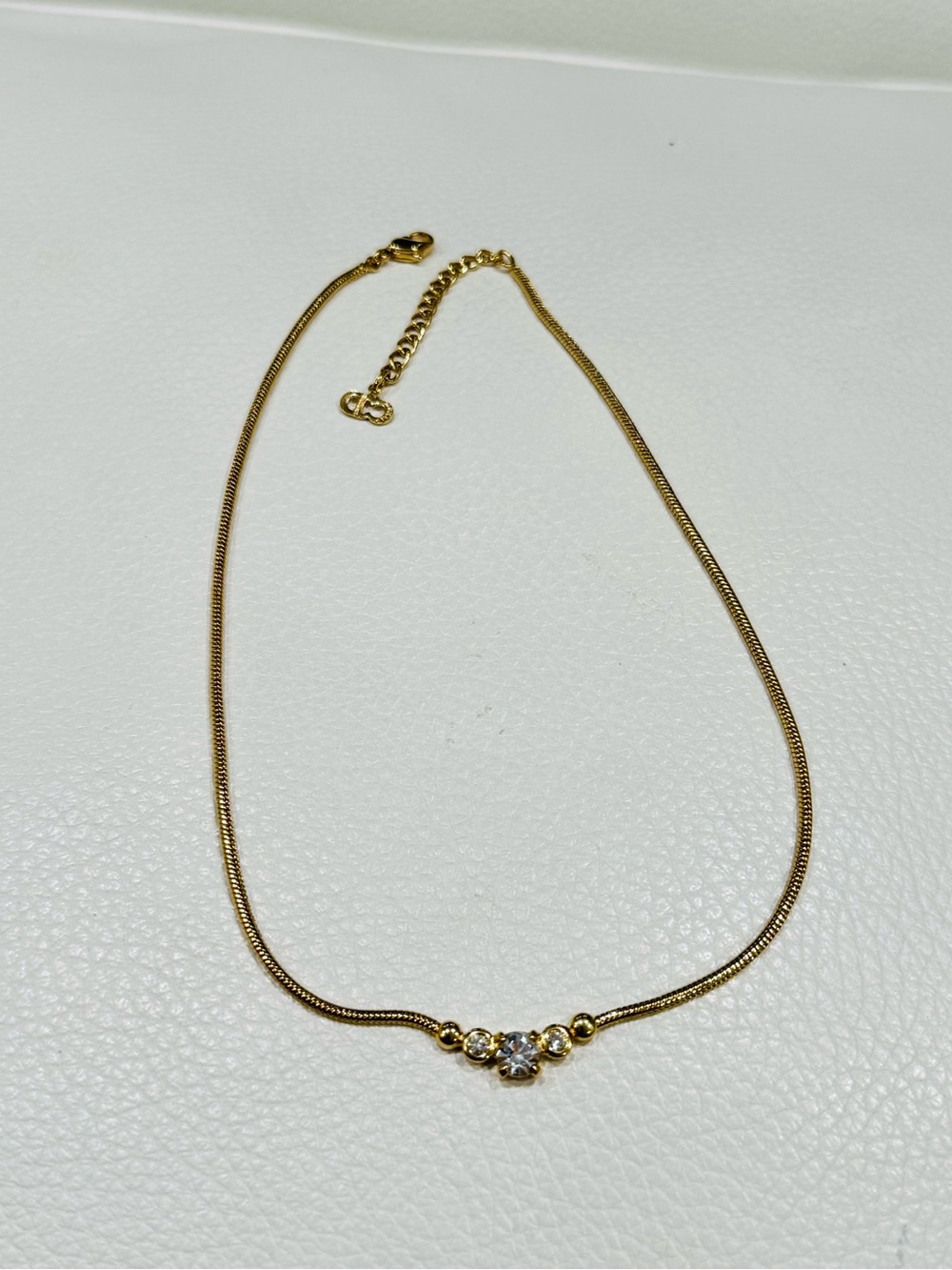 Christian Dior Gold-tone Crystal Accent vintage gold Necklace EUC - Picture 3 of 5
